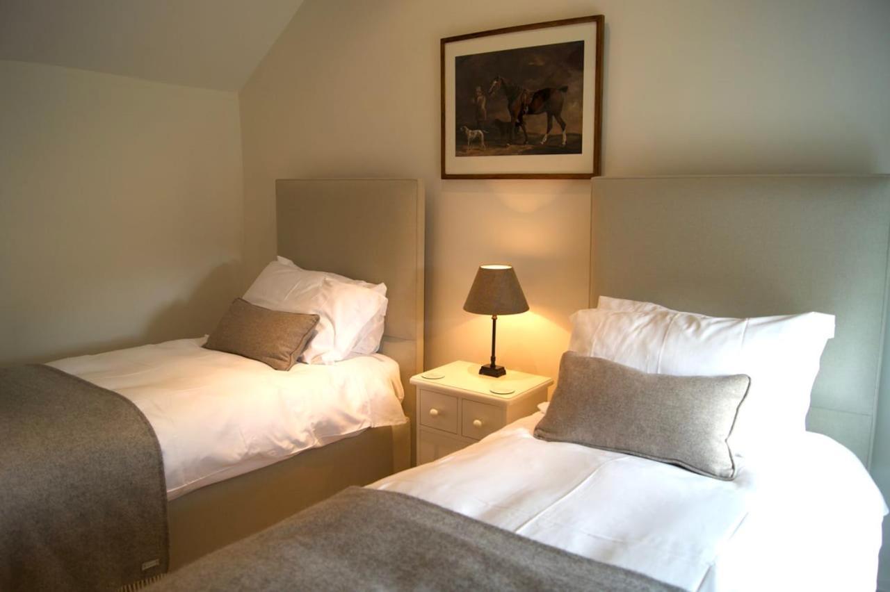 Two Rose Walk Cottage Cotswolds Moreton-in-Marsh Exterior foto